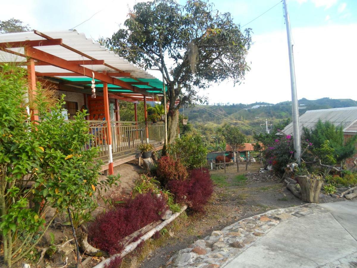 Casa Finca El Girasol Vila Guayabal de Siquima Exterior foto